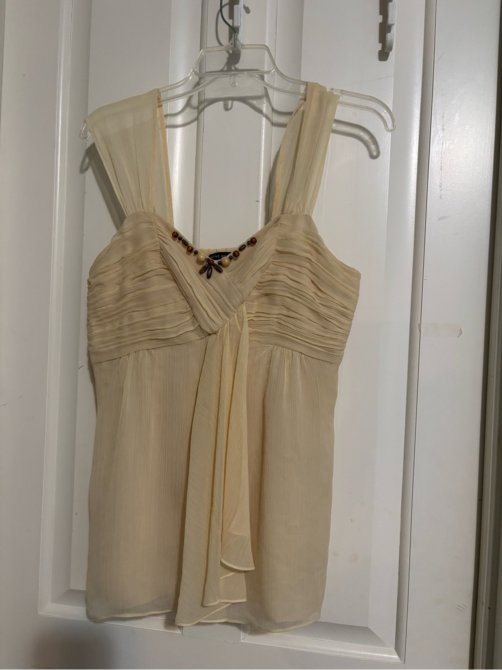 Nine West Cream Pleated Sleeveless Top with Beaded Accent size 6